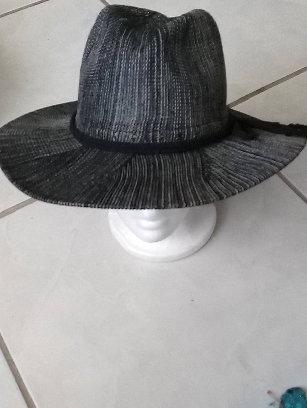 Laundry By Shelli Segal Black and Gray Straw Fedora with Bow Trim